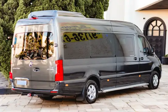 MERCEDES-BENZ-SPRINTER-2023