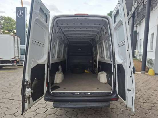 MERCEDES-BENZ-SPRINTER-2023