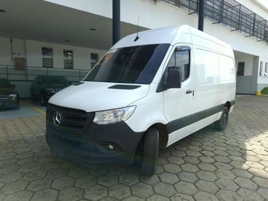 MERCEDES-BENZ-SPRINTER-2023