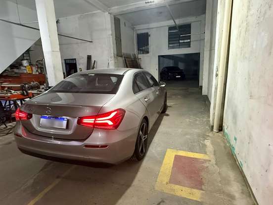 MERCEDES-BENZ-A 200-2020