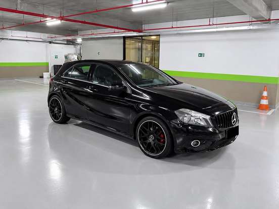 MERCEDES-BENZ-A 200-1.6 TURBO STYLE 16V GASOLINA 4P AUTOMÁTICO MERCEDES-BENZ-A 200-2014
