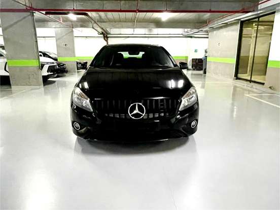 MERCEDES-BENZ-A 200-1.6 TURBO STYLE 16V GASOLINA 4P AUTOMÁTICO MERCEDES-BENZ-A 200-2014