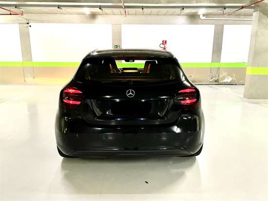 MERCEDES-BENZ-A 200-2014