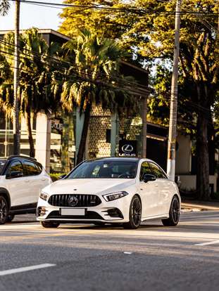 MERCEDES-BENZ-A 35 AMG-2020