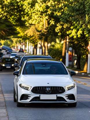 MERCEDES-BENZ-A 35 AMG-2020