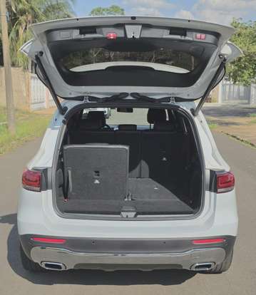 MERCEDES-BENZ-GLB 200-2021