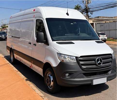 MERCEDES-BENZ-SPRINTER-2021