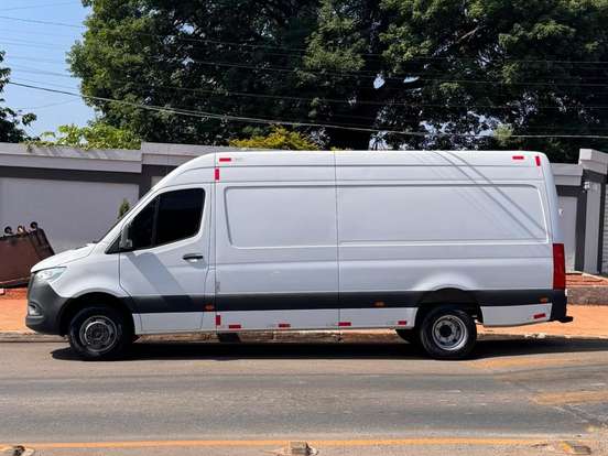 MERCEDES-BENZ-SPRINTER-2.2 CDI DIESEL FURGÃO 516 TA EXTRA LONGO MANUAL MERCEDES-BENZ-SPRINTER-2021