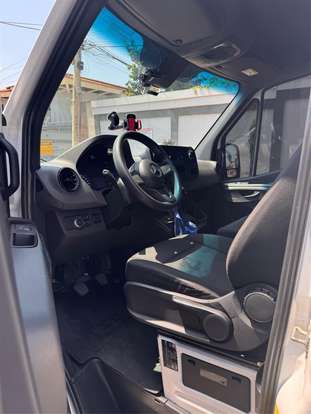 MERCEDES-BENZ-SPRINTER-2021