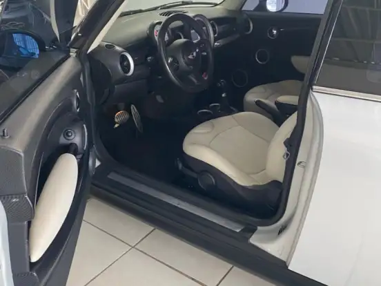 MINI-COOPER-1.6 S JOHN COOPER WORKS 16V TURBO GASOLINA 2P AUTOMATICO MINI-COOPER-2013