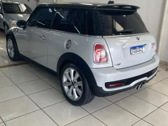 MINI-COOPER-1.6 S JOHN COOPER WORKS 16V TURBO GASOLINA 2P AUTOMATICO MINI-COOPER-2013