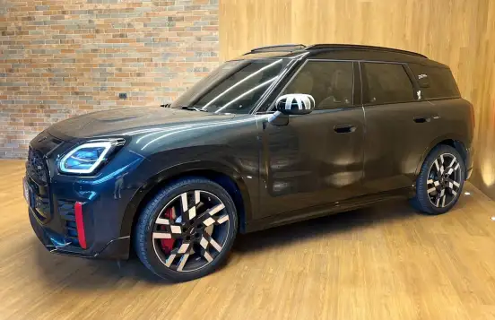 MINI-COUNTRYMAN-2024