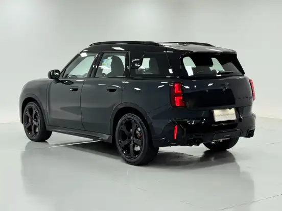 MINI-COUNTRYMAN-2025