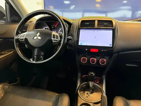 MITSUBISHI-ASX-2012