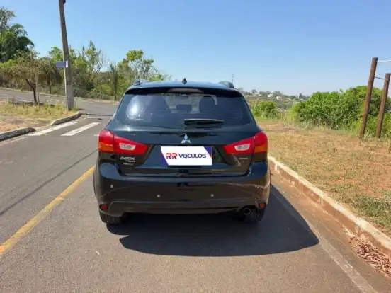 MITSUBISHI-ASX-2017