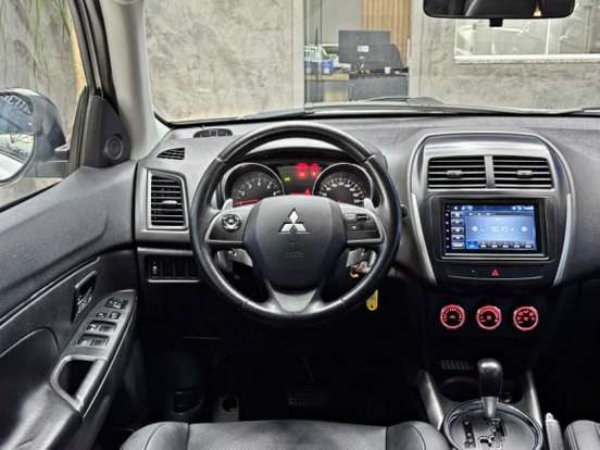 MITSUBISHI-ASX-2014