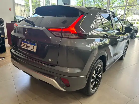 MITSUBISHI-ECLIPSE CROSS-2024