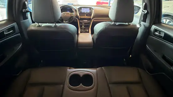 MITSUBISHI-ECLIPSE CROSS-2023