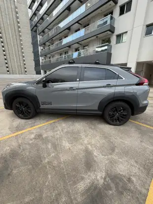 MITSUBISHI-ECLIPSE CROSS-2024