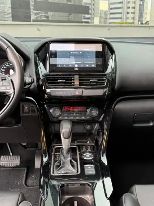MITSUBISHI-ECLIPSE CROSS-2024