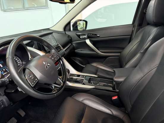 MITSUBISHI-ECLIPSE CROSS-2022