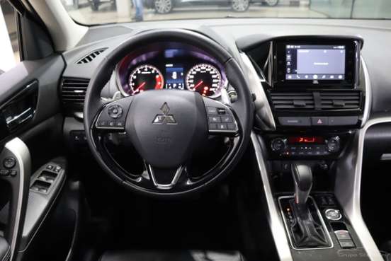 MITSUBISHI-ECLIPSE CROSS-2024