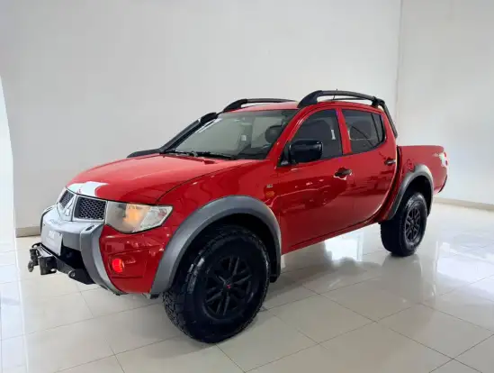 MITSUBISHI-L200 SAVANA-3.2 4X4 16V TURBO INTERCOOLER DIESEL 4P AUTOMÁTICO MITSUBISHI-L200 SAVANA-2016