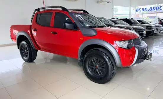 MITSUBISHI-L200 SAVANA-3.2 4X4 16V TURBO INTERCOOLER DIESEL 4P AUTOMÁTICO MITSUBISHI-L200 SAVANA-2016