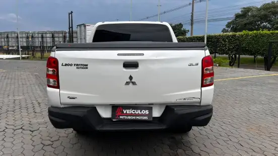 MITSUBISHI-L200 TRITON-2021