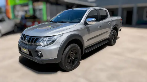 MITSUBISHI L200 TRITON 2.4 16V TURBO DIESEL OUTDOOR HPE CD 4X4 AUTOMÁTICO