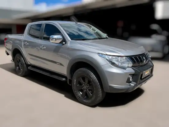 MITSUBISHI-L200 TRITON-2.4 16V TURBO DIESEL OUTDOOR HPE CD 4X4 AUTOMÁTICO MITSUBISHI-L200 TRITON-2020