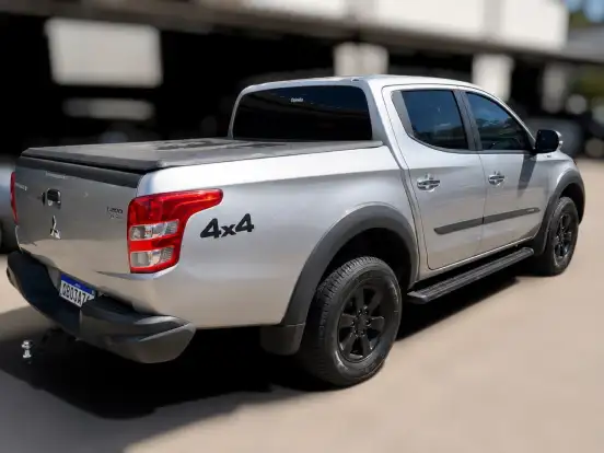 MITSUBISHI-L200 TRITON-2.4 16V TURBO DIESEL OUTDOOR HPE CD 4X4 AUTOMÁTICO MITSUBISHI-L200 TRITON-2020
