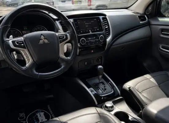 MITSUBISHI-L200 TRITON-2020