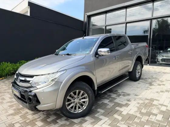 MITSUBISHI L200 TRITON 2.4 16V TURBO DIESEL SPORT HPE TOP CD 4P 4X4 AUTOMÁTICO
