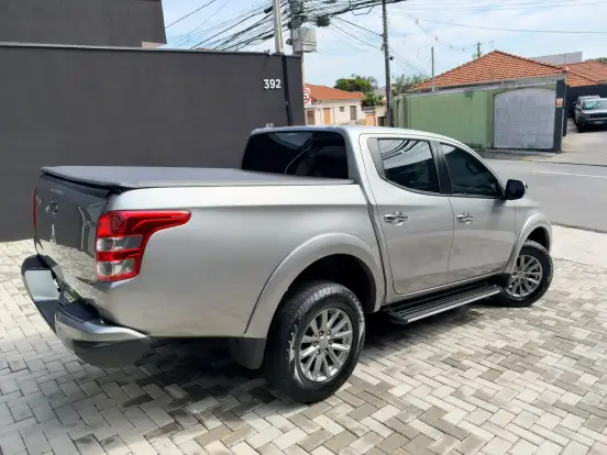 MITSUBISHI-L200 TRITON-2.4 16V TURBO DIESEL SPORT HPE TOP CD 4P 4X4 AUTOMÁTICO MITSUBISHI-L200 TRITON-2018