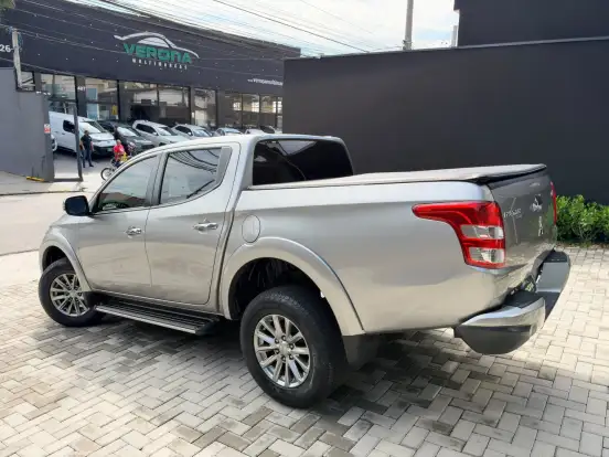 MITSUBISHI-L200 TRITON-2.4 16V TURBO DIESEL SPORT HPE TOP CD 4P 4X4 AUTOMÁTICO MITSUBISHI-L200 TRITON-2018