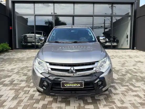 MITSUBISHI-L200 TRITON-2.4 16V TURBO DIESEL SPORT HPE TOP CD 4P 4X4 AUTOMÁTICO MITSUBISHI-L200 TRITON-2018
