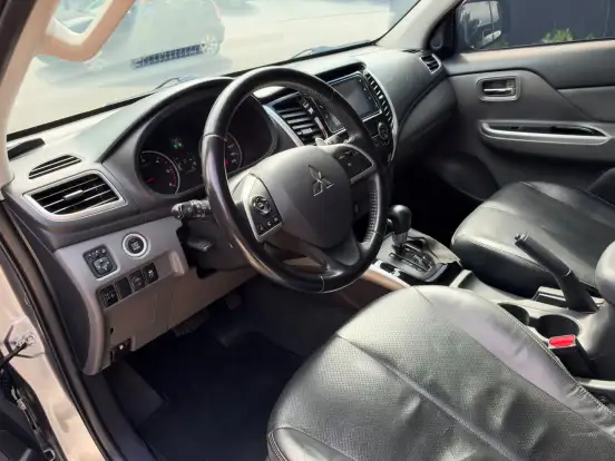 MITSUBISHI-L200 TRITON-2.4 16V TURBO DIESEL SPORT HPE TOP CD 4P 4X4 AUTOMÁTICO MITSUBISHI-L200 TRITON-2018