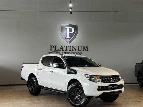MITSUBISHI L200 TRITON 2.4 16V TURBO DIESEL OUTDOOR GLX CD 4X4 MANUAL