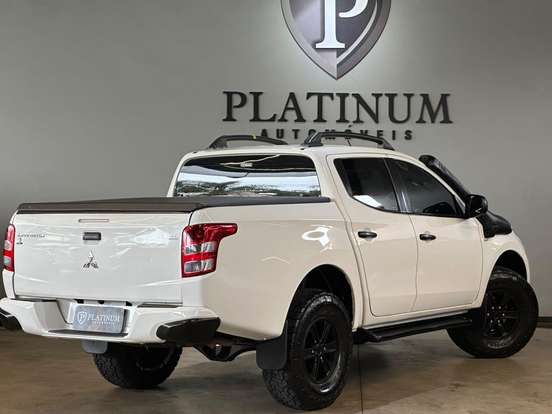 MITSUBISHI-L200 TRITON-2022