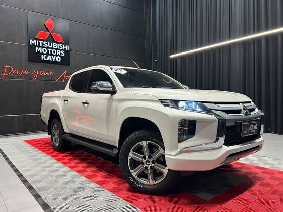 MITSUBISHI L200 TRITON 2.4 16V TURBO DIESEL SPORT HPE CD 4P 4X4 AUTOMÁTICO