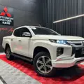 MITSUBISHI L200 TRITON 2.4 16V TURBO DIESEL SPORT HPE CD 4P 4X4 AUTOMÁTICO MITSUBISHI L200 TRITON 2.4 16V TURBO DIESEL SPORT HPE CD 4P 4X4 AUTOMÁTICO