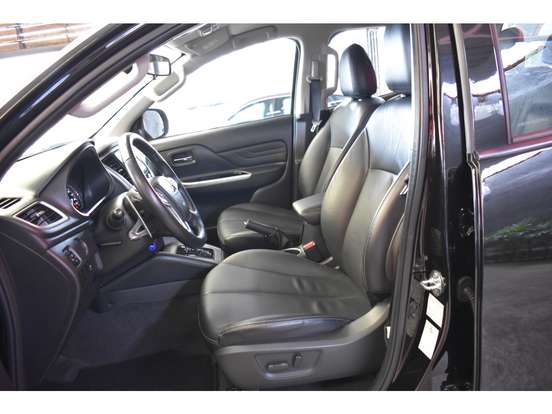 MITSUBISHI-L200 TRITON-2.4 16V TURBO DIESEL SPORT HPE CD 4P 4X4 AUTOMÁTICO MITSUBISHI-L200 TRITON-2021
