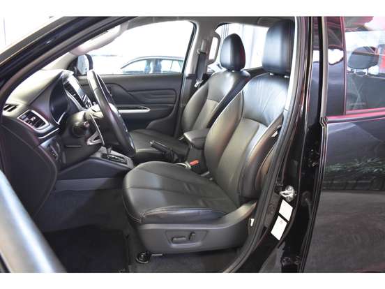 MITSUBISHI-L200 TRITON-2021