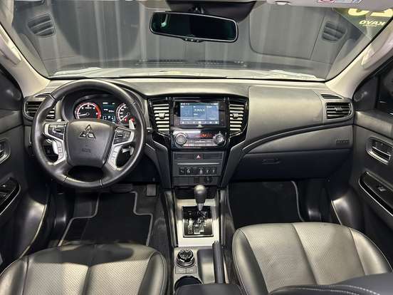 MITSUBISHI-L200 TRITON-2024