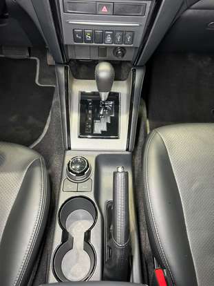 MITSUBISHI-L200 TRITON-2024