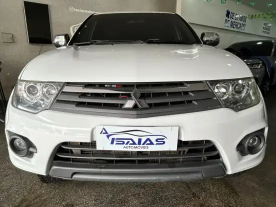 MITSUBISHI-L200 TRITON-3.2 HPE 4X4 CD 16V TURBO INTERCOOLER DIESEL 4P AUTOMÁTICO MITSUBISHI-L200 TRITON-2014