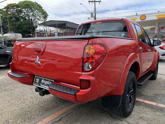 MITSUBISHI-L200 TRITON-3.2 HPE 4X4 CD 16V TURBO INTERCOOLER DIESEL 4P AUTOMÁTICO MITSUBISHI-L200 TRITON-2014