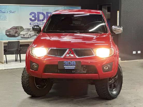 MITSUBISHI-L200 TRITON-3.5 HPE 4X4 CD V6 24V FLEX 4P AUTOMÁTICO MITSUBISHI-L200 TRITON-2012