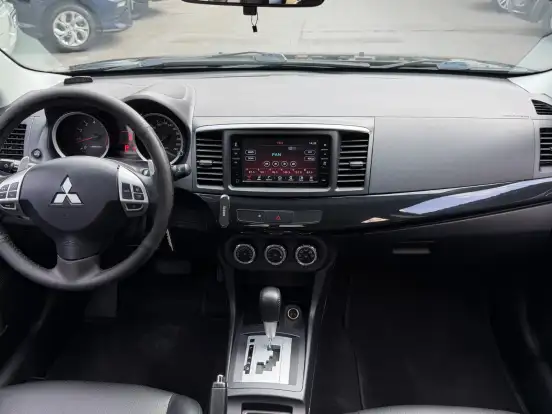 MITSUBISHI-LANCER-2.0 HL-T 16V GASOLINA 4P AUTOMÁTICO MITSUBISHI-LANCER-2018